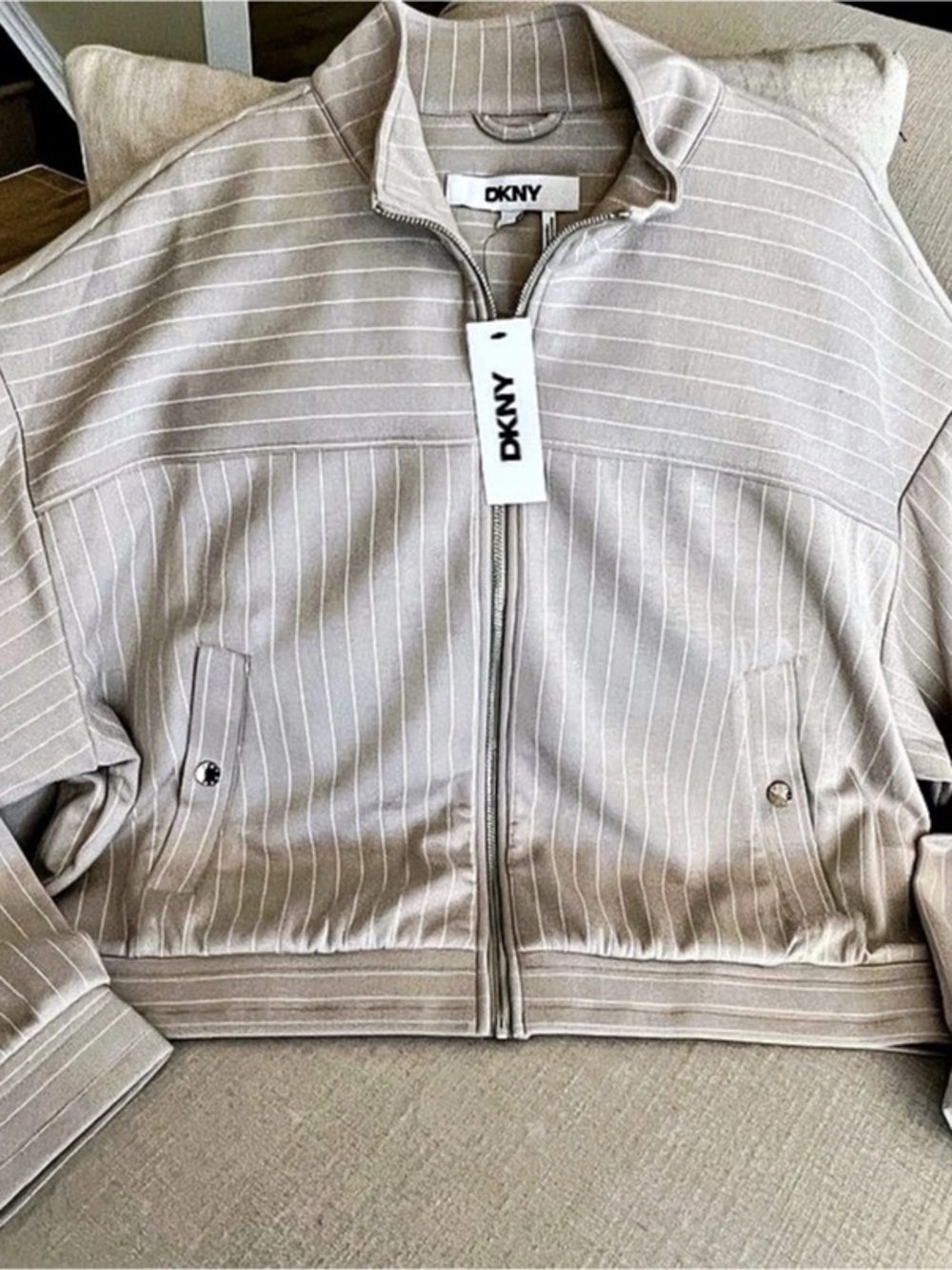 DKNY Striped Women’s Bomber Jacket in Beige & White XL NWT